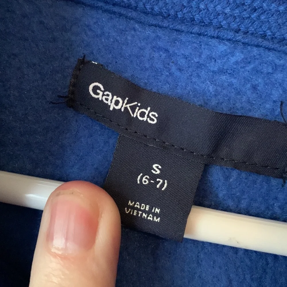 GAP Kids Small 6 - 7 fleece hoodie royal blue reflective silver logo black EUC